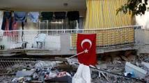 زلزال يضرب غرب تركيا وسط حالة من الذعر