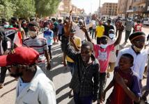سودانيون يتظاهرون في الولايات المتحدة تنديدا بـ "الانقلاب"