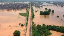 في ماليزيا.. إجلاء آلاف السكان جرّاء الفيضانات
