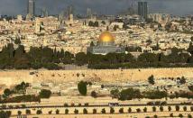 العدو الاسرائيلي يغلق مدينة القدس