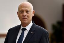 الرئيس التونسي يقيل وزير الاقتصاد