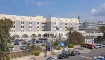 لجنة مستخدمي وأجراء مستشفى الحريري تعلن الإضراب المفتوح