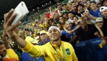 نيمار يحوّل معاناة البرازيل إلى فرحة