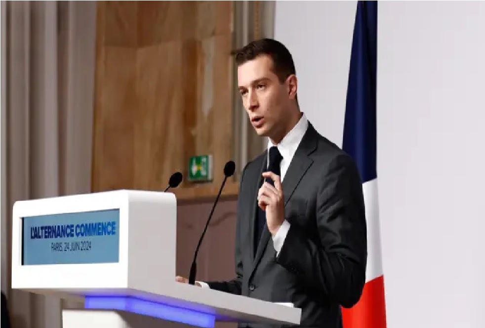 زعيم اليمين المتطرف في فرنسا يرفض فكرة إرسال جنود إلى أوكرانيا