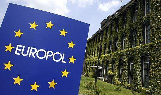خرق أمني خطير واختفاء ملفات حساسة لكبار مسؤولي الشرطة الأوروبية "يوروبول"